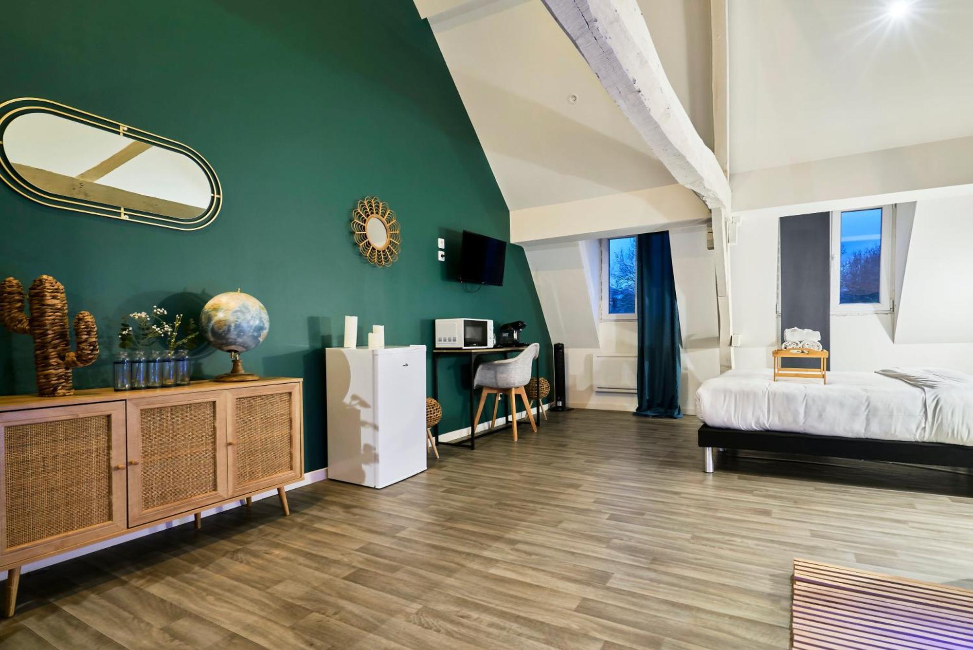 Ng Suitehome - Lille I Roubaix Centre I Grand Place - Balneo - Netflix - Wifi Kültér fotó