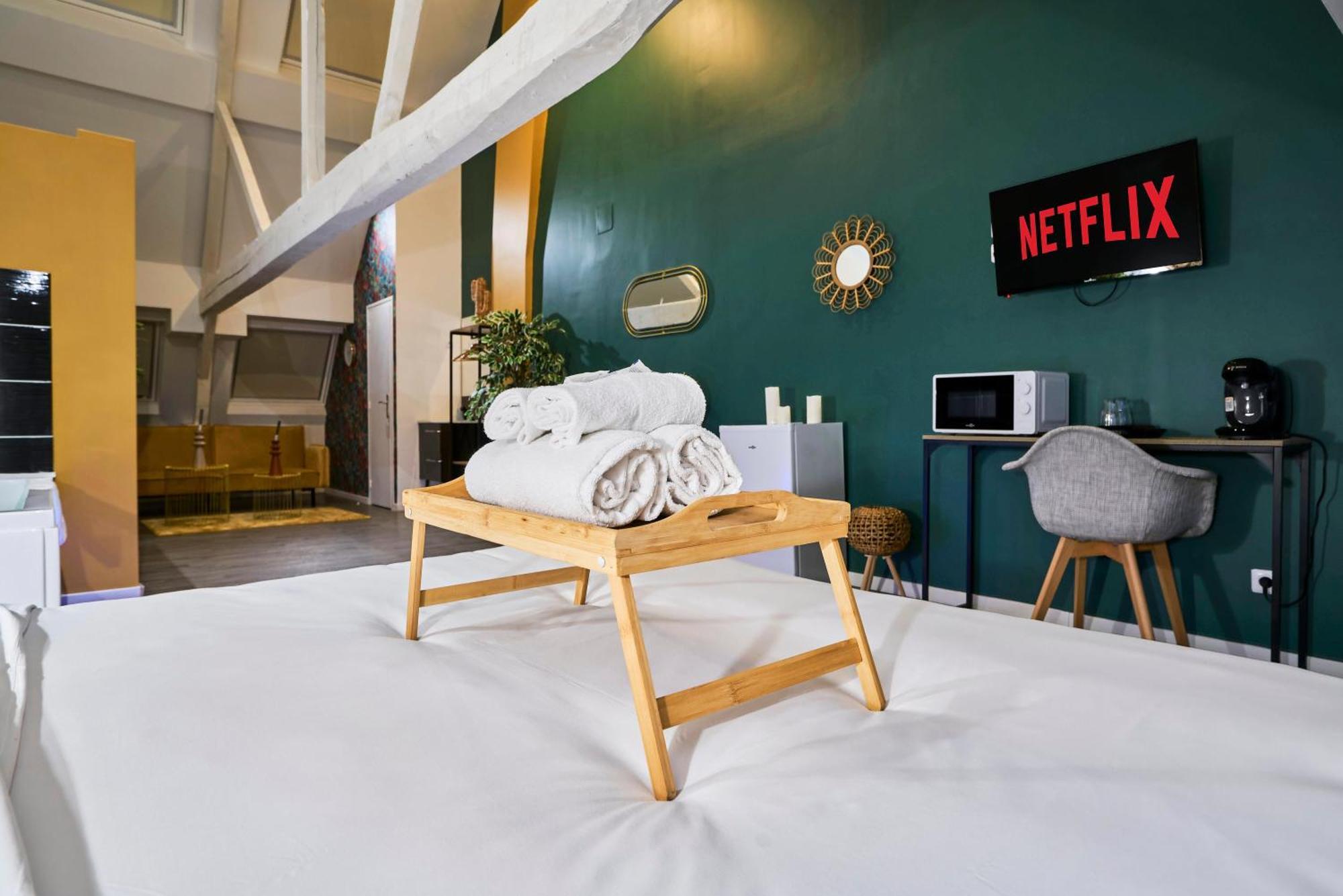 Ng Suitehome - Lille I Roubaix Centre I Grand Place - Balneo - Netflix - Wifi Kültér fotó