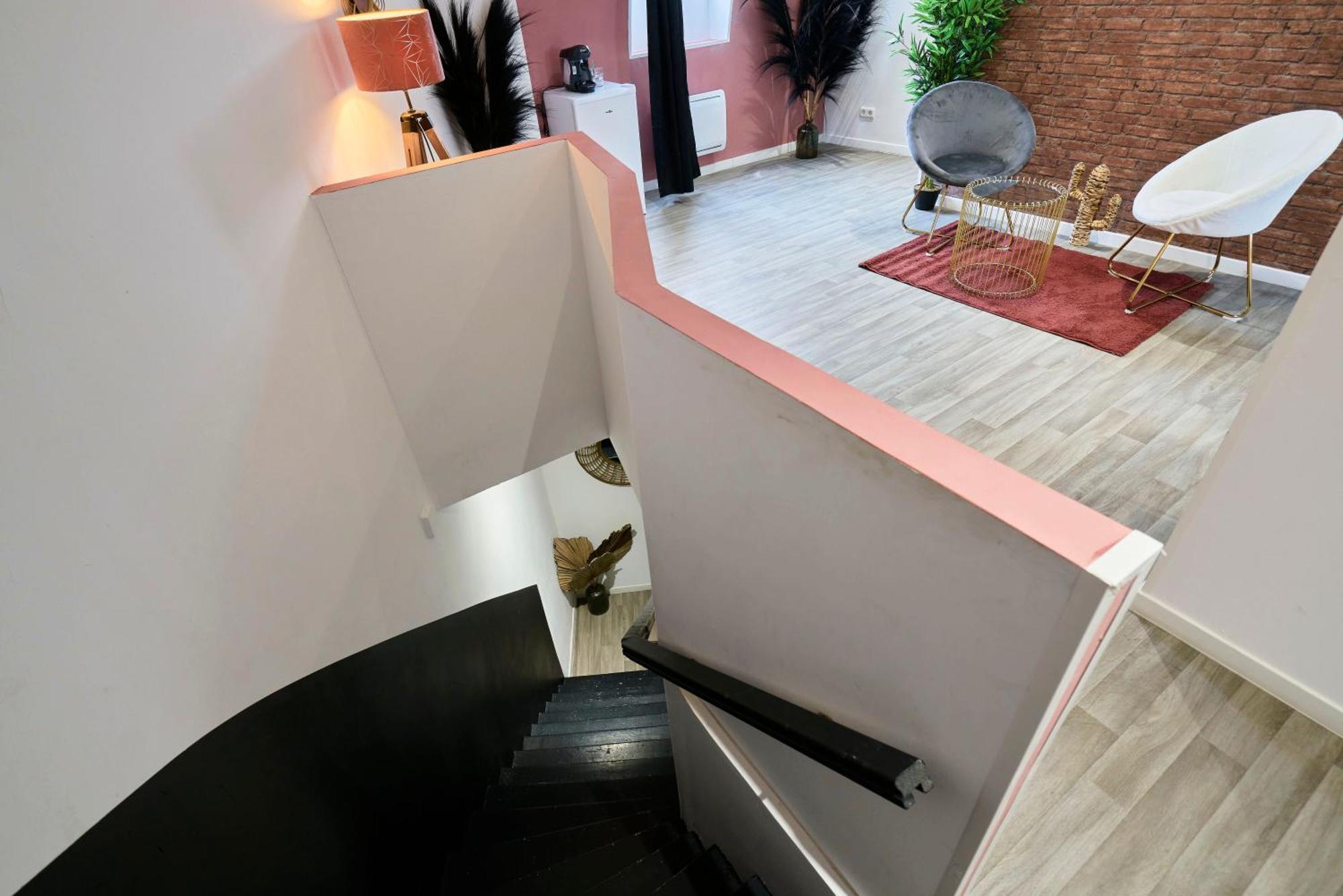 Ng Suitehome - Lille I Roubaix Centre I Grand Place - Balneo - Netflix - Wifi Kültér fotó