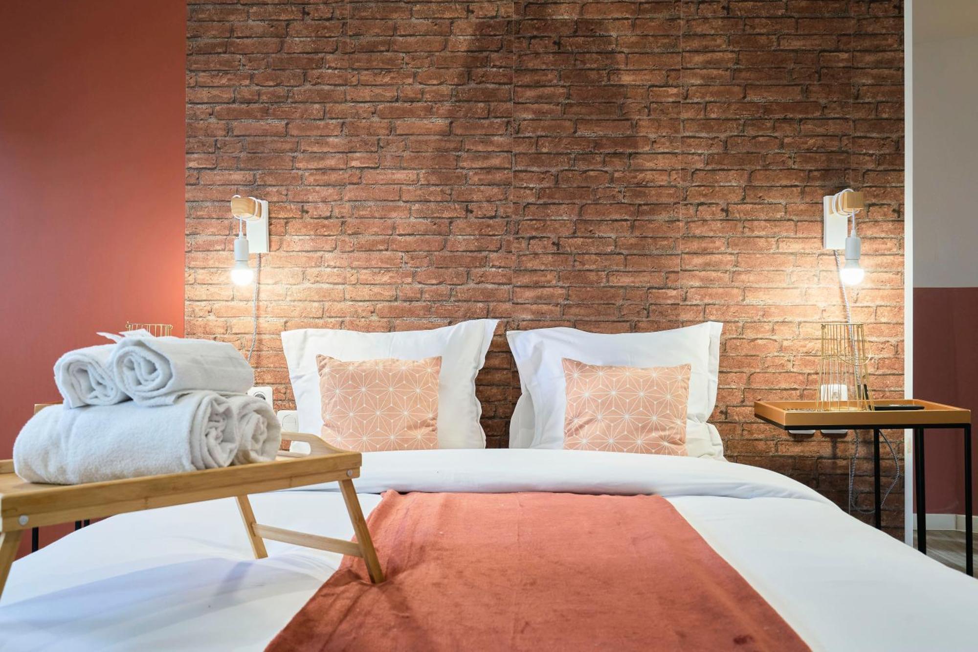 Ng Suitehome - Lille I Roubaix Centre I Grand Place - Balneo - Netflix - Wifi Kültér fotó